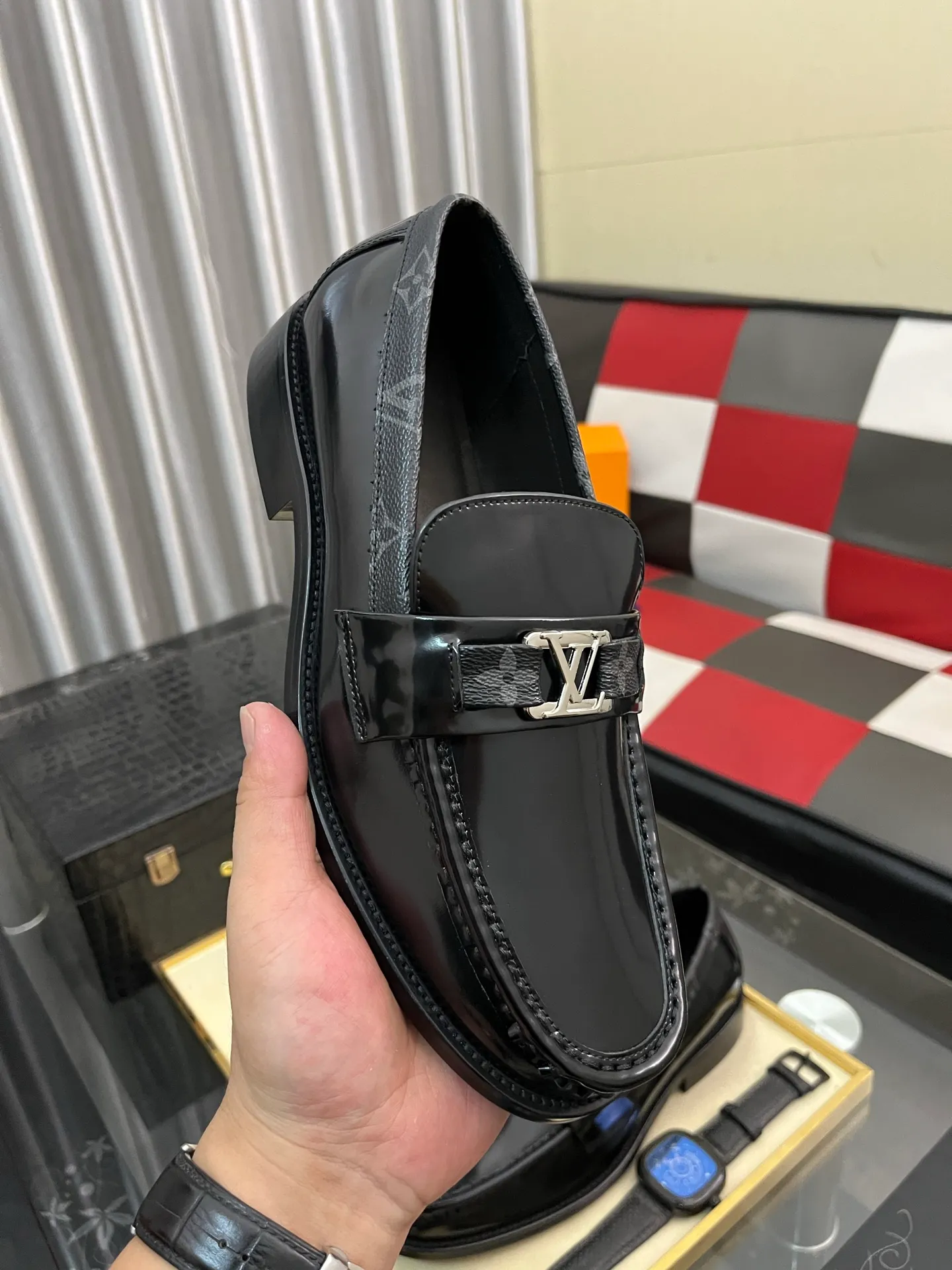 Men's Men's Shoes Men's Men's Shoes 💰520⌚️⌚️[LV] The most popular classic Louis Vuitton leather shoes. Synchronized with the official website, the upper adopts Italian imported upper embossing➕comfortable cowhide lining, fashionable atmosphere, unique brand and unique craftsmanship. Highlighting the hot style of the new year. Stop hesitating, stop wandering, get it now. Code number: 38--44. 2️⃣colors available